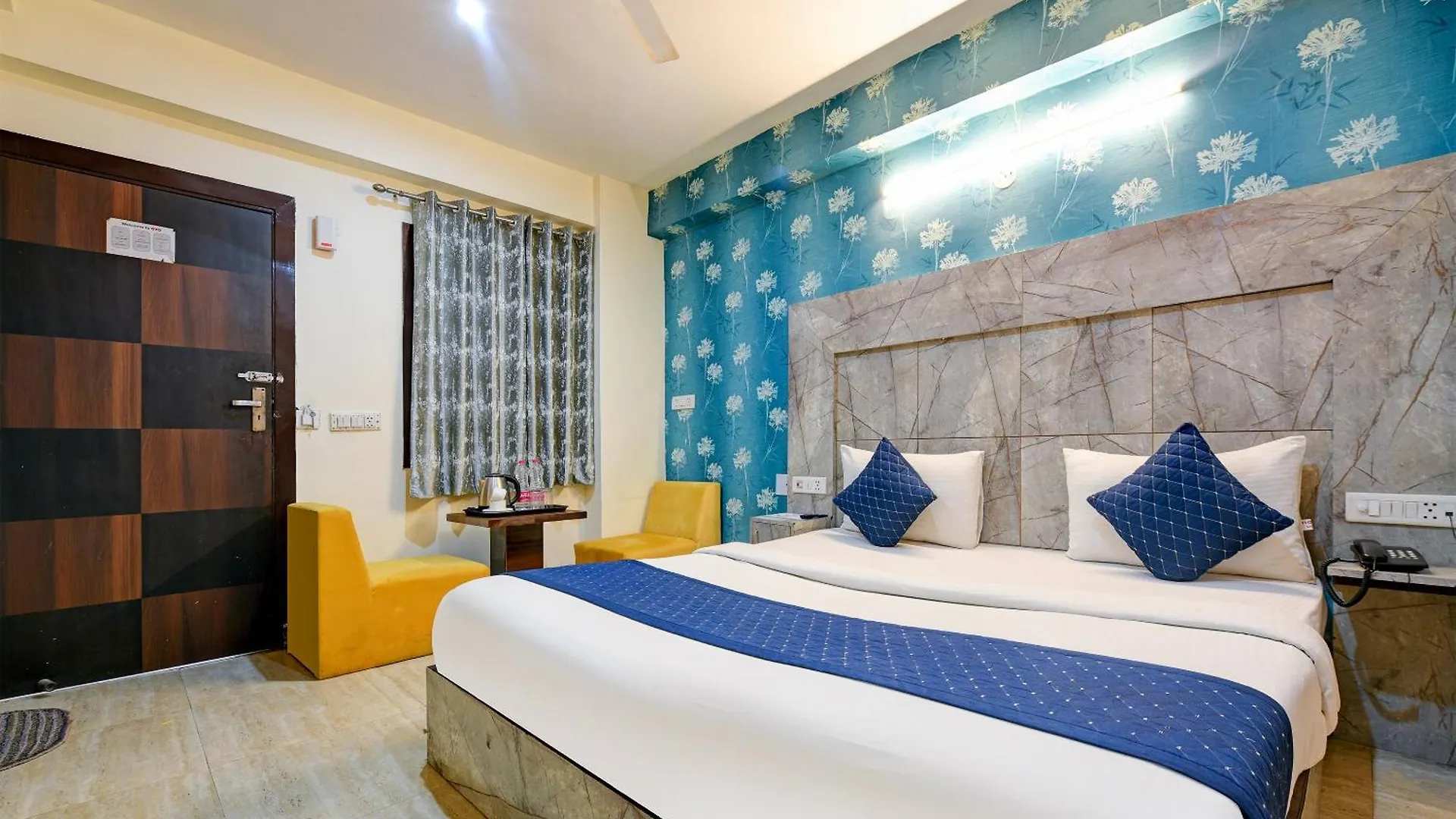 Hotel Ark Wood At Airport Nuova Delhi