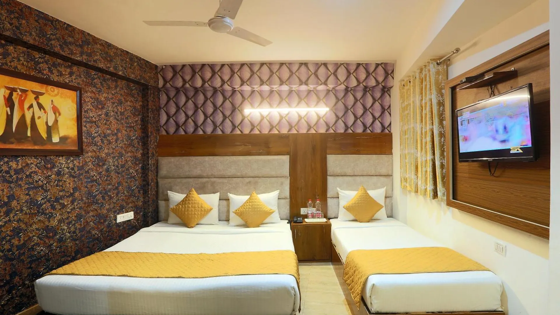 ***  Hotel Ark Wood At Airport New Delhi India
